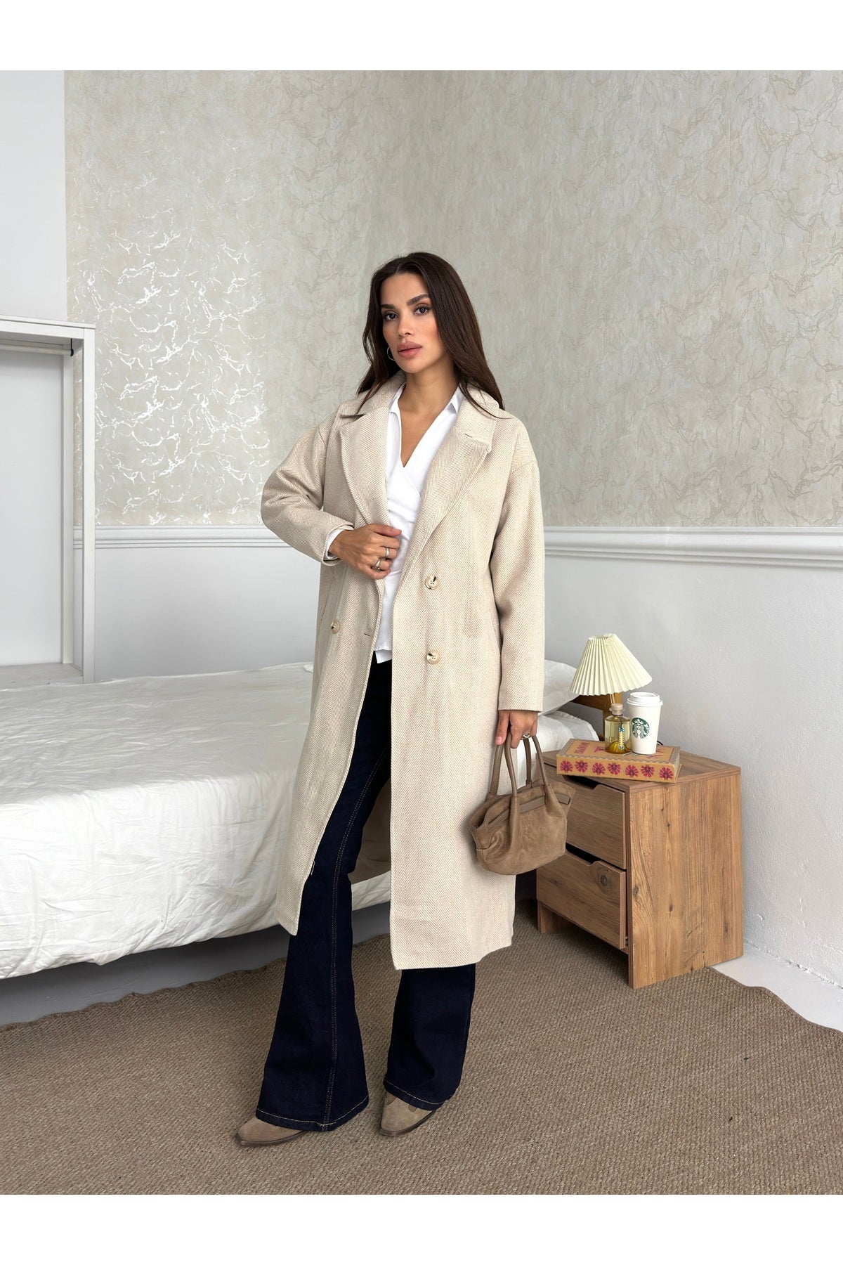 Yünlü Oversize Kalıp Kruvaze Kaban